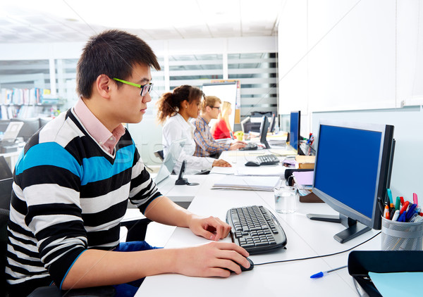 7b5a35a40ec745734b3e5500e67c960d_5847162_stock-photo-asian-businessman-young-in-office-with-computer.jpg